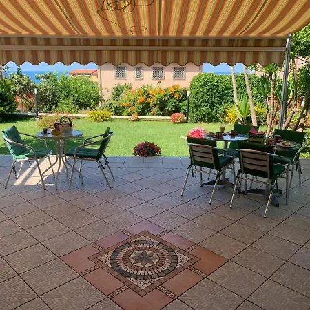 Alojamento de Acomodação e Pequeno-almoço Arco Fiorito 3*