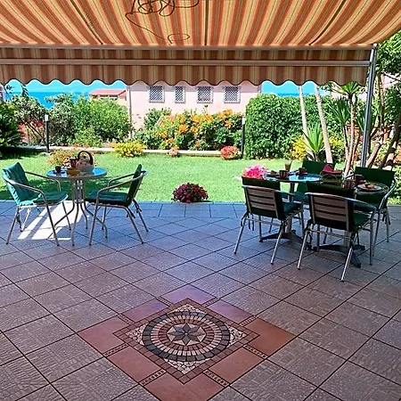 Arco Fiorito Bed & Breakfast